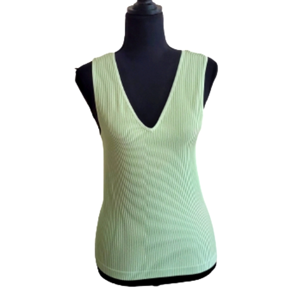 NWT RETROD NEBULA GREEN V- NECK TANK TOP  SIZE M/L